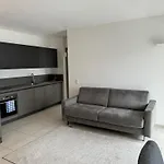 Urban By Quokka 360 - Modern Minimal In Lejlighed