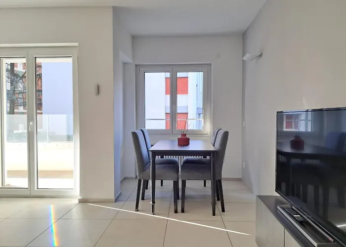 Urban By Quokka 360 - Modern In Apartment Lugano